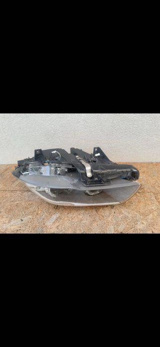 Far stânga xenon + LED BMW Seria 5 F11 F10