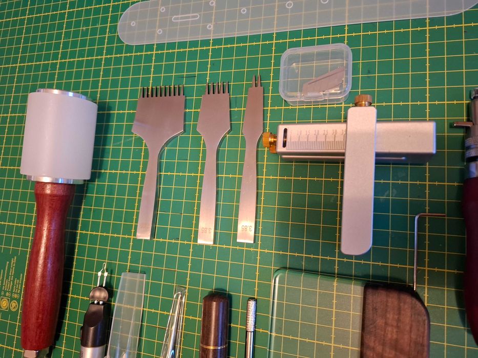 Set profesional unelte pielarie pt curele portofele, etc