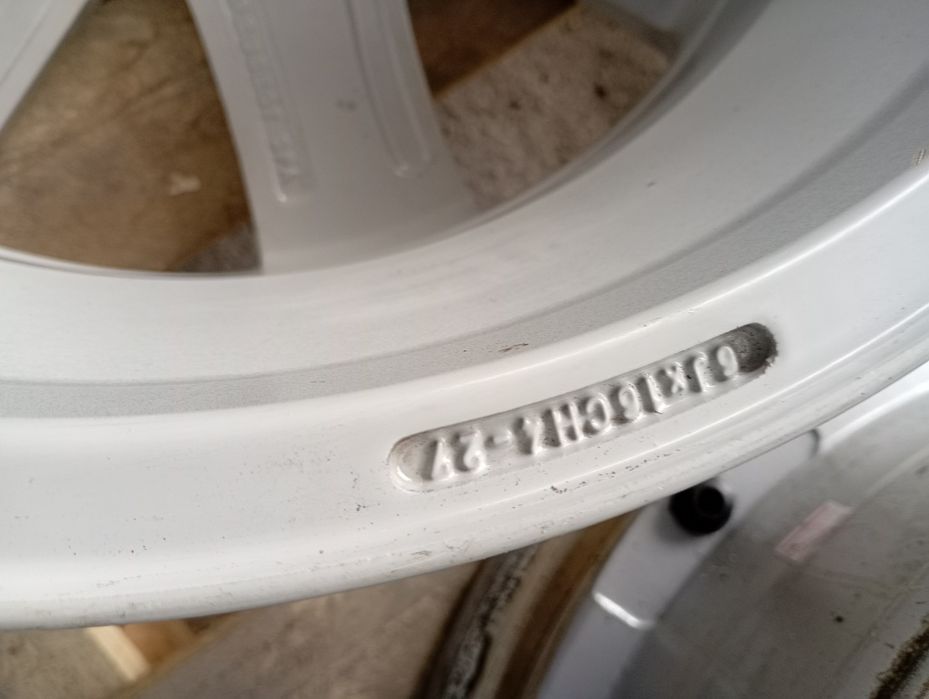 Почти нови 16-4х108 ЕТ27 6 j Peugeot 207