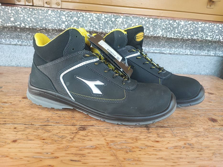 Bocanci 44 diadora bombeu nu uvex atlas  strauss elten mascot