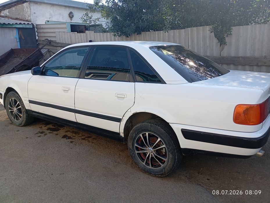 Продам Ауди 100 с4