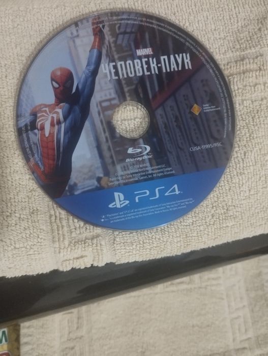 Продам игру на плойку 4 Спайдермен топовая сюжетная игра продам за деш