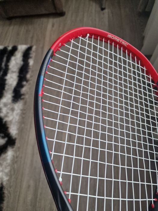 Vand racheta Yonex V core