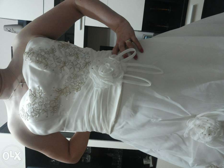 Vand rochie mireasa