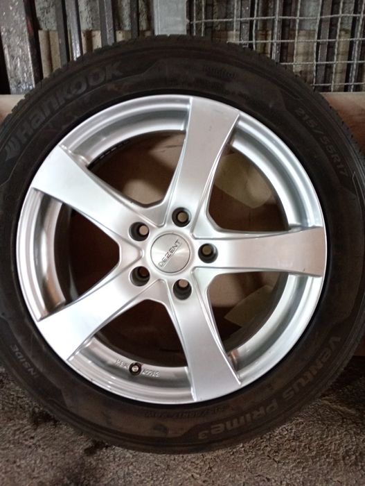 Хюндай,Датчия,Кия джанти със летни гуми 215/55/17 7J ET 43 5x115 цо 6