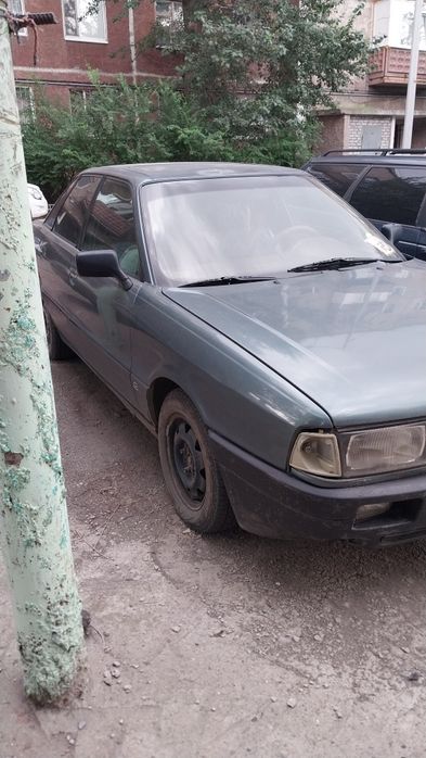 Продам машину audi 80