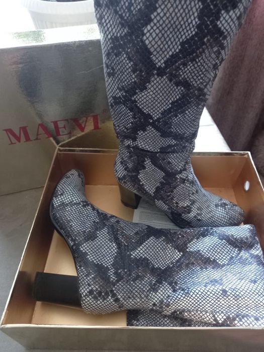 Продаю две пары обуви