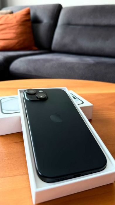 Apple iPhone 15 - 128GB