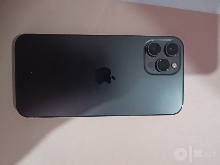Продается iPhone 12про мах 256гб память