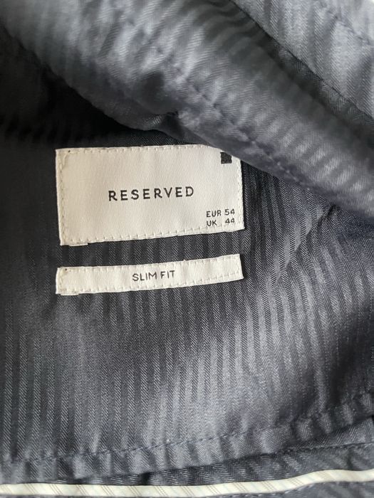 Мъжки костюм Reserved, EUR 54, slimfit, син, 3 копчета, вискоза