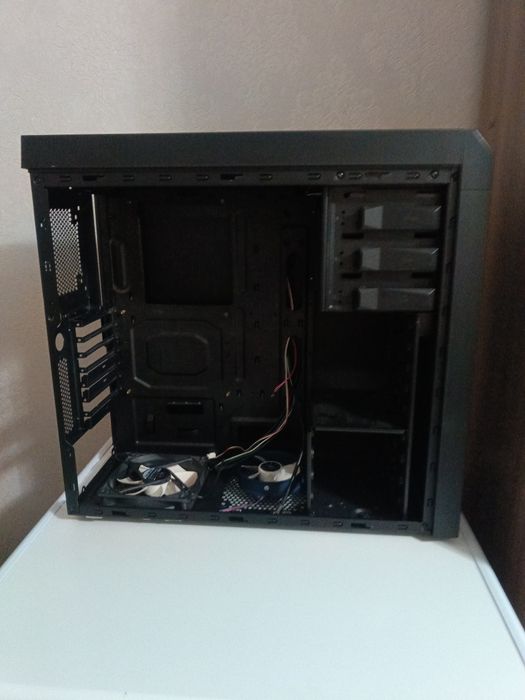 Компьютерный Блок (скелет) zalman z5