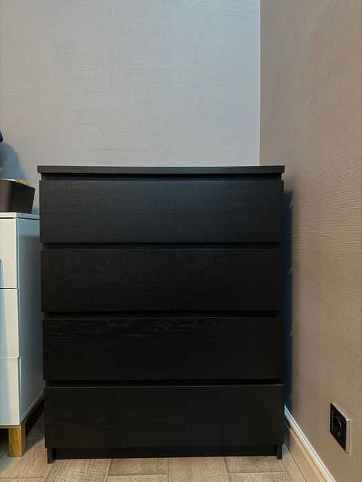 Продается тумба в коричневом цвете