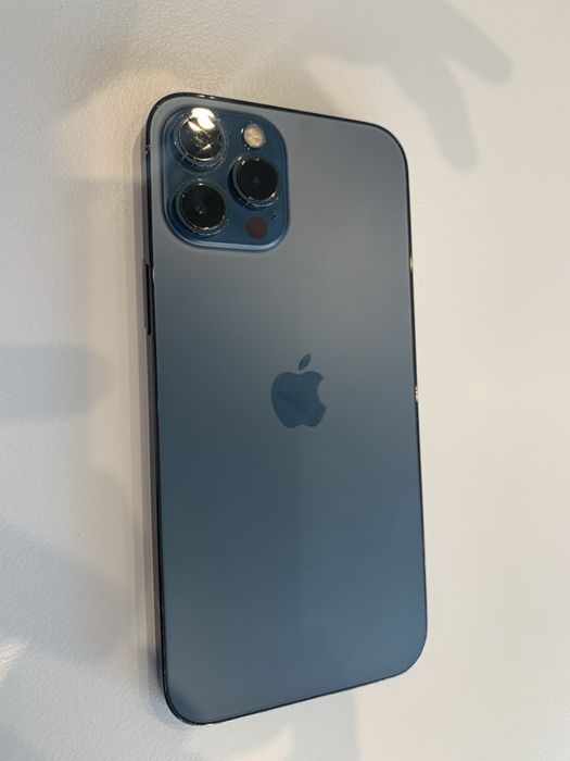 iPhone 12 Pro Max за екран