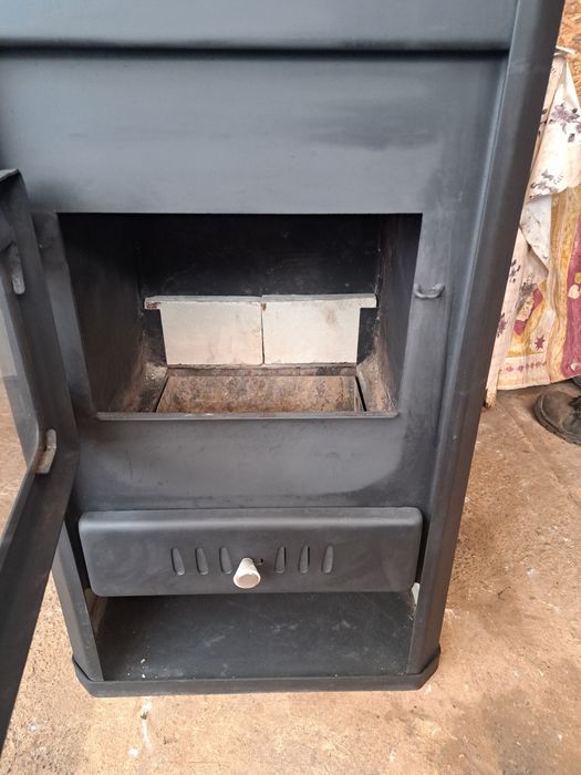 Камина прити с водна риза