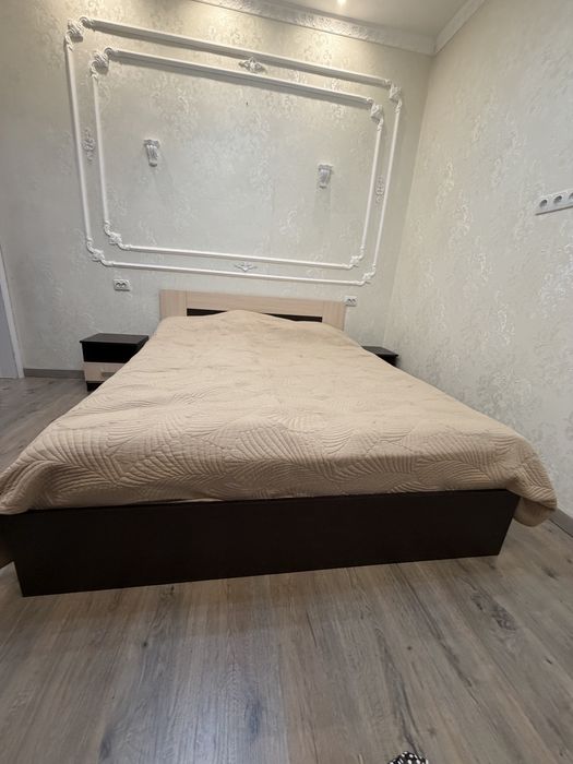 Продам спальний гарнитур