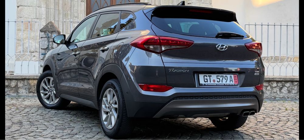 Hyundai Tucson 2.0 Diesel 184 CP Euro 6 , Cutie Automata , 4x4 , Xenon