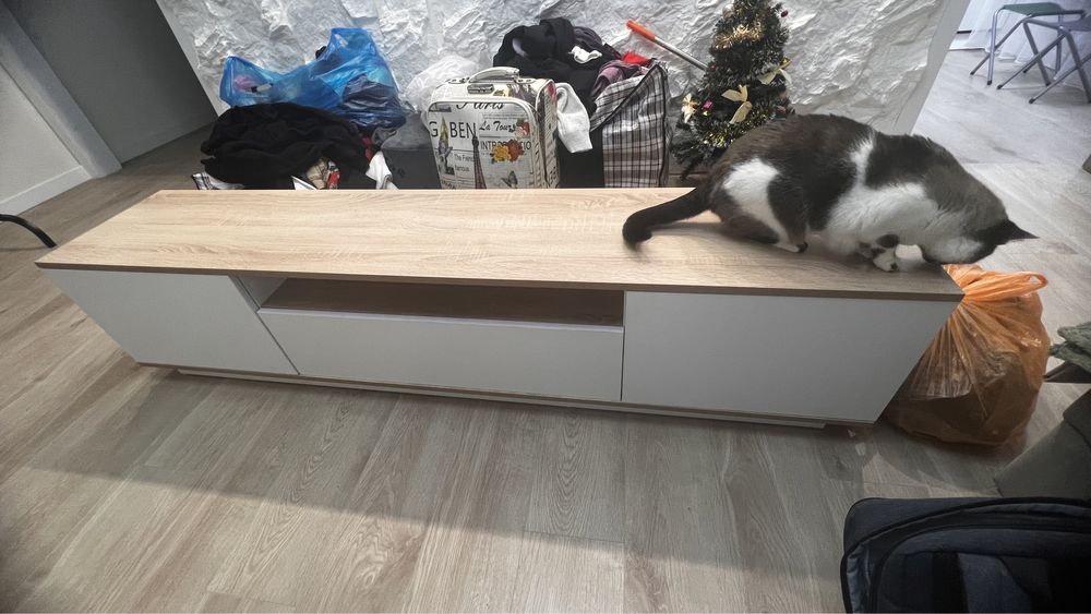 ТВ тумба под телевизор