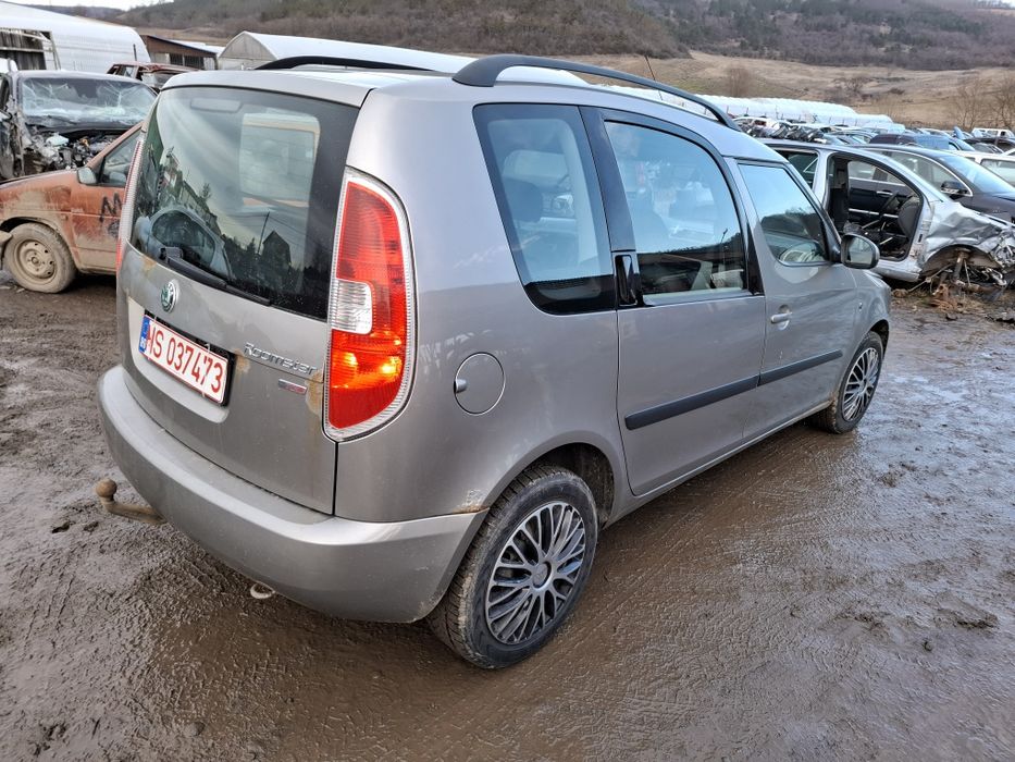 Elemente Caroserie Skoda Roomster 1.9TDi 77kw 105cp Tip BLS An 2008