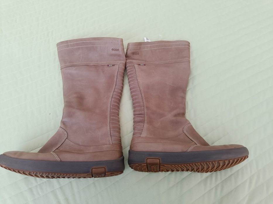 Нови дамски ботуши Ecco 38 номер