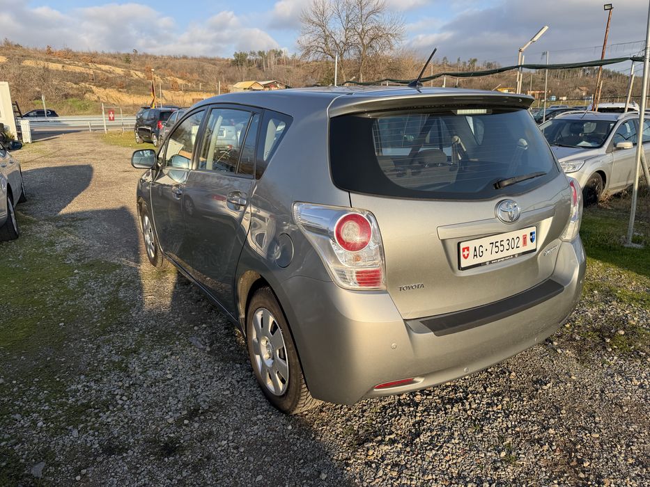 Toyota Verso 1.8 i Швейцария