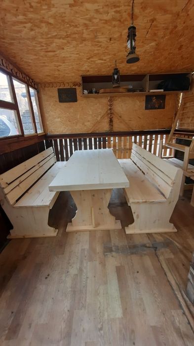 Деревянное пано ручной работы.