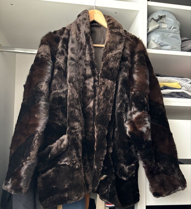 Haina din blana naturala de Nurca/Vizon, stare foarte buna