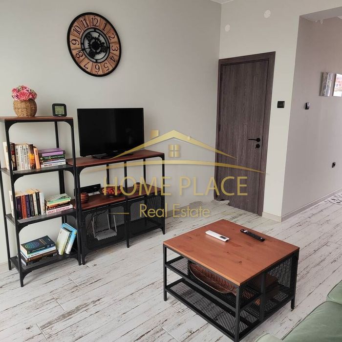 Дава се под наем Двустаен апартамент в Варна, ЖП Гара - 60 кв.м за 918 € - Снимка #2