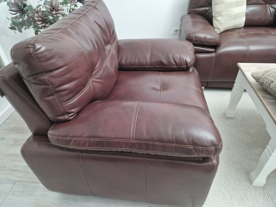 De vanzare canapea si fotoliu