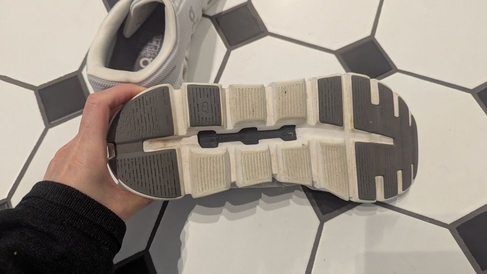 Кроссовки ON оригинал