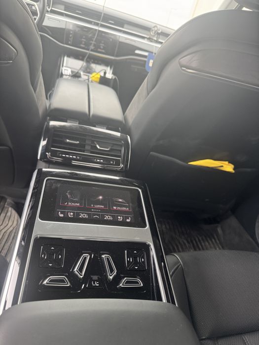 AUDI A8 2021 — imagine 3