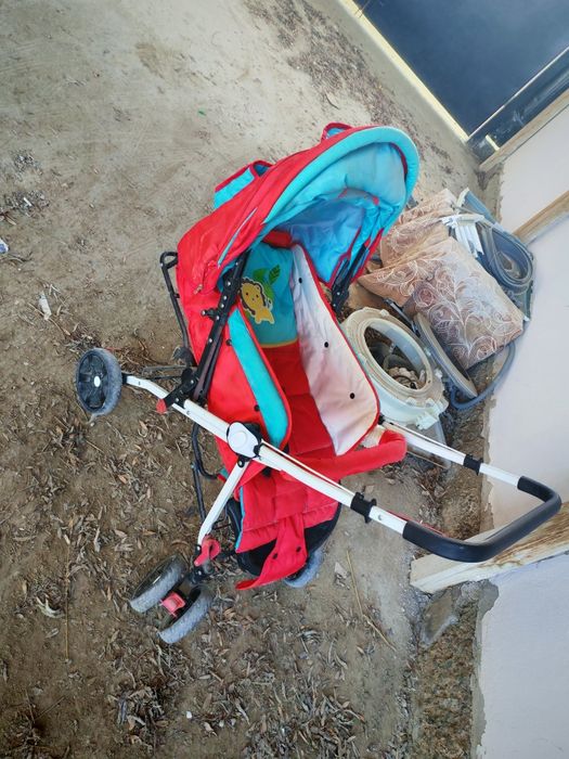 Коляска новый почти