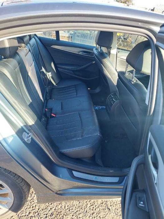 Dezmembram BMW Seria 5 G30 2.0 benzina  An 2018
Cod motor B46B20B