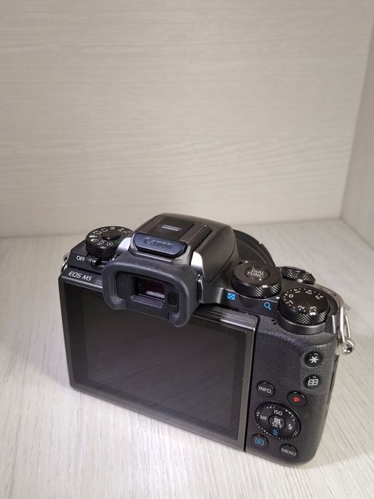 Canon eos m5 фотоаппарат