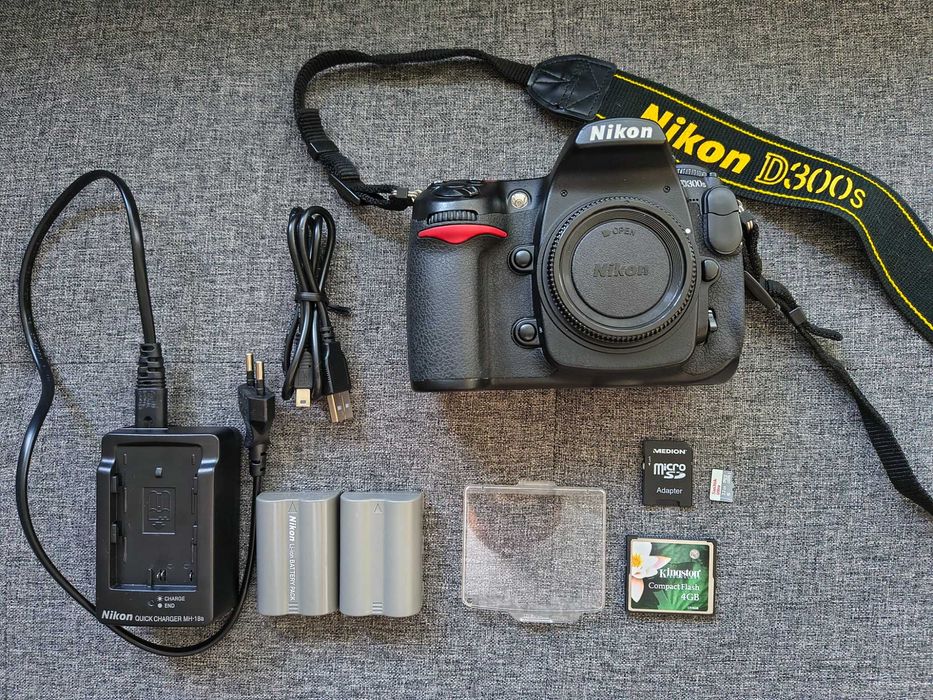 Nikon D300s DSLR