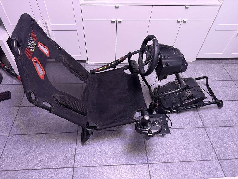 Volan logitech g920 (xbox si pc) si scaun next level racing gt lite