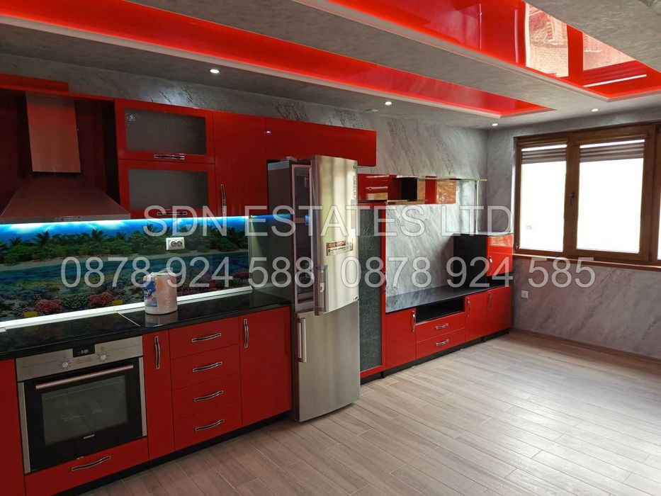 Продава се Четиристаен апартамент в Казанлък - 115 кв.м за 1419 €/кв.м - Снимка #4