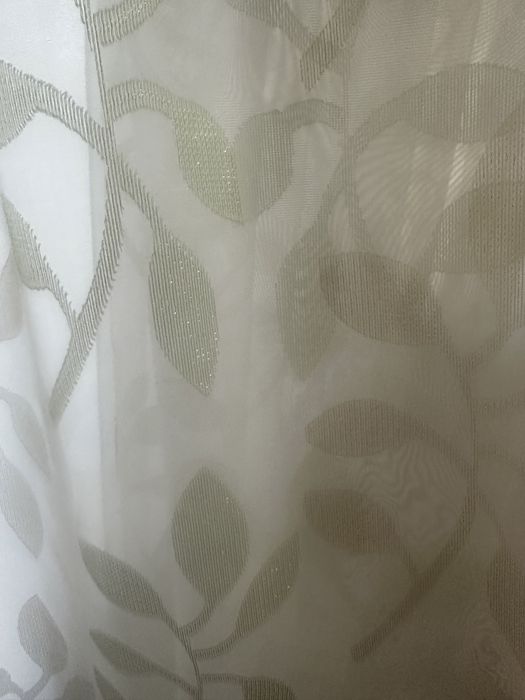 Продаю готовые шторы тюль .3,5 4 метра ширина
