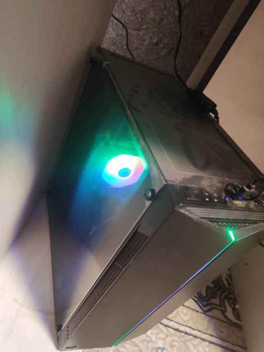 Kompyuter sotiladi yangi