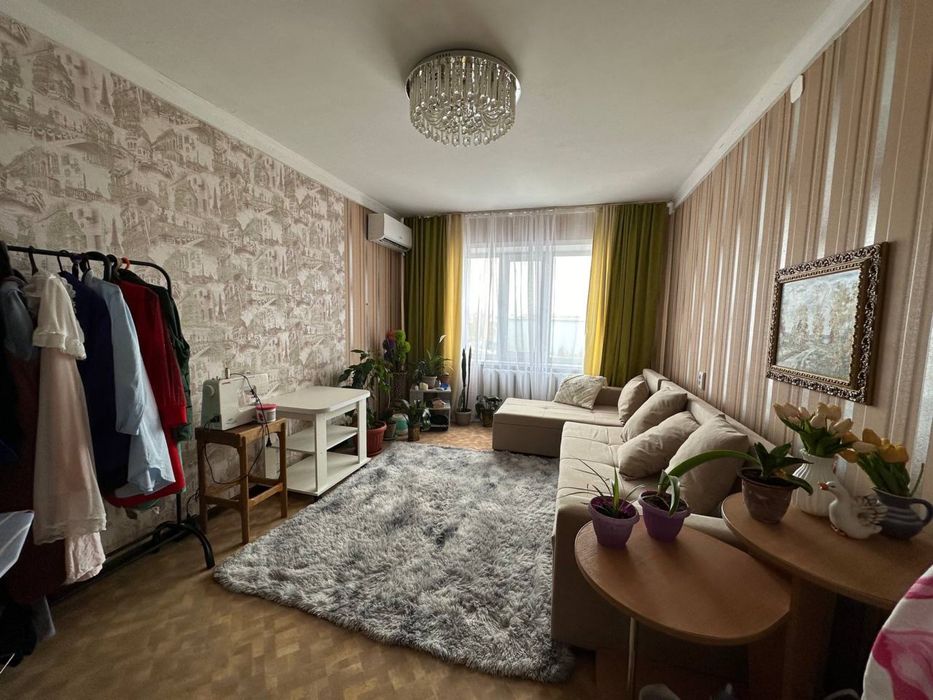 Сдам комнату в 2х комнатной квартире, девушкам.