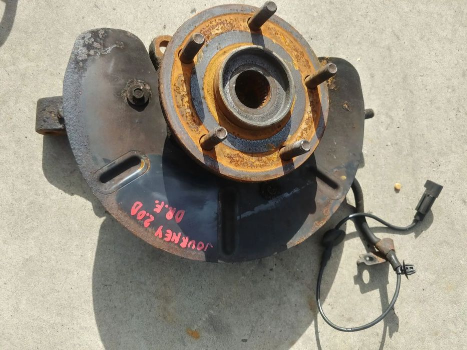 fuzeta dreapta fata  2.0 d dodge journey