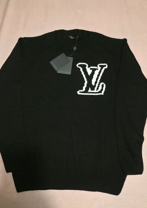 Мъжки  блузи и Долнища.