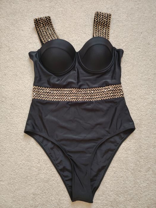 Продам купальник