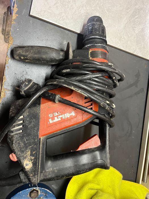 Перфоратор Hilti