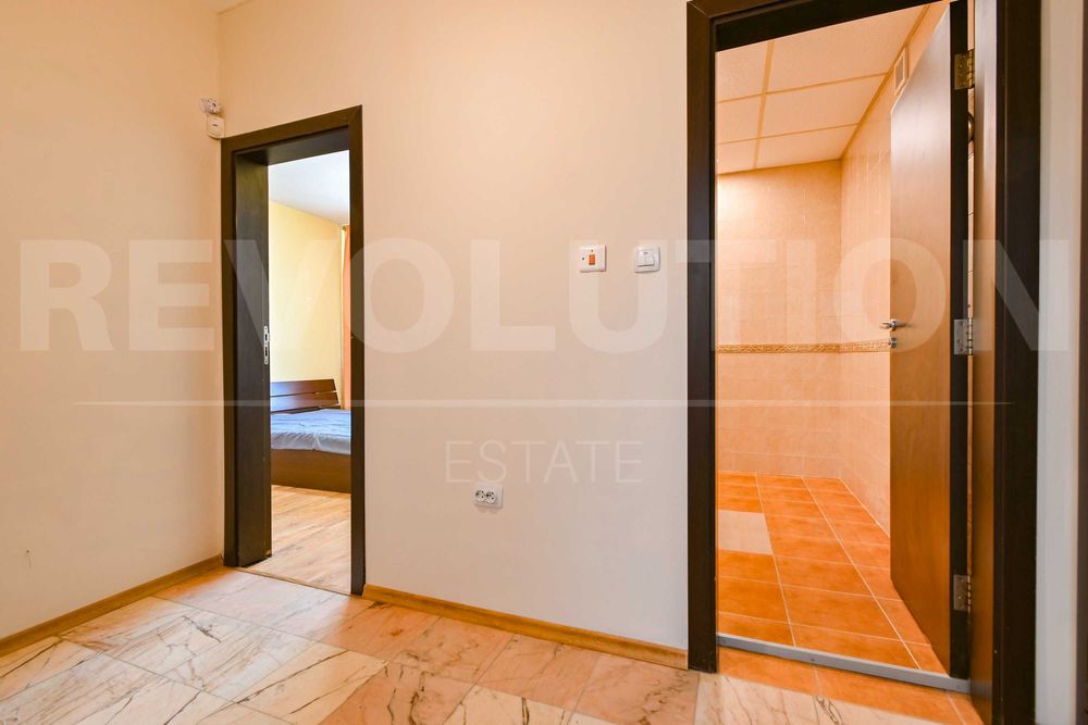 Продава се Двустаен апартамент в София, Младост 2 - 66 кв.м за 1970 €/кв.м - Снимка #9