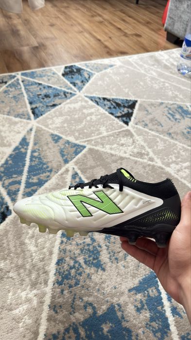 Бутсы New Balance Tekela Elite 43-44 размер