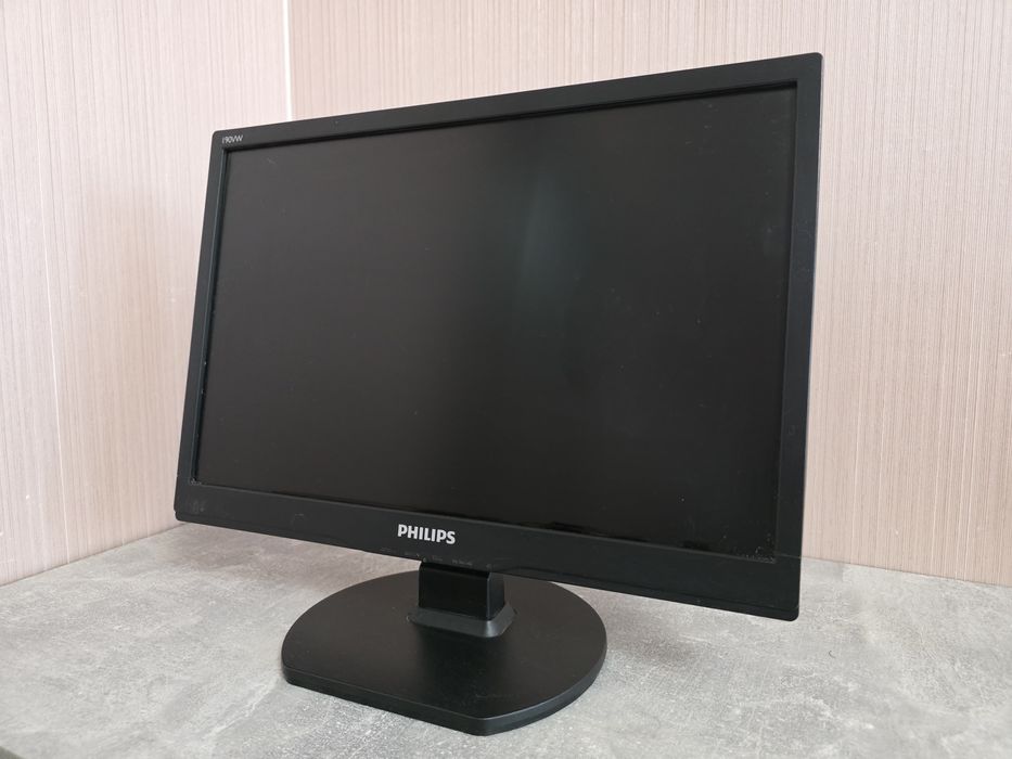 Монитор Philips 19"