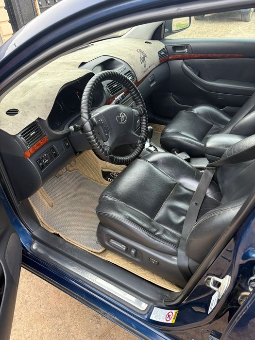 Продам срочно Тойота Авенсис универсал