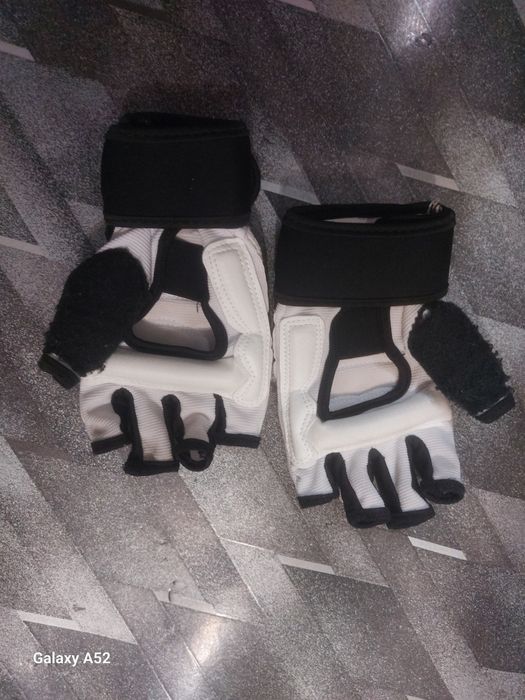 Продам снаряжение для бокса