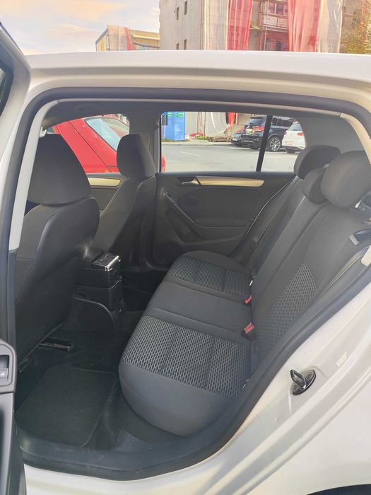 Golf 6  An 2012 euro 5 ,1.6  (105cp)