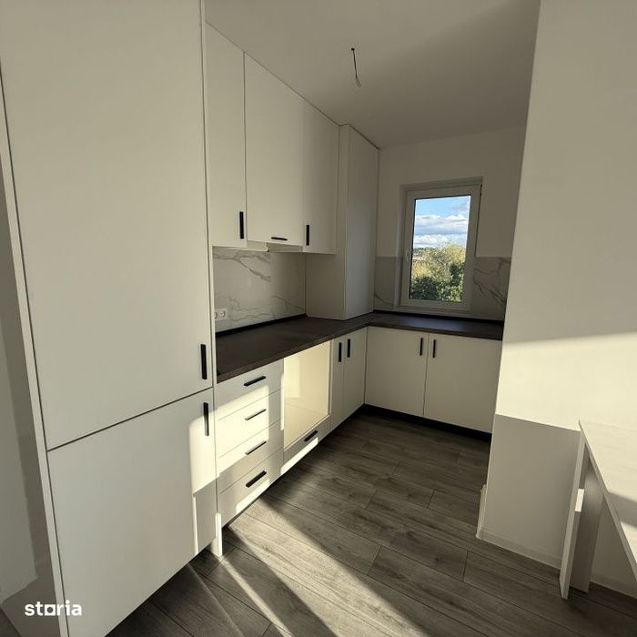 Apartament cu 3 camere, etajul 2, zona Paltinisului